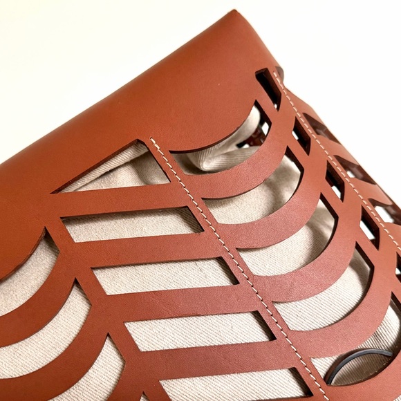 Chloe Kayan Cutout Leather Tote Bag - Picture 8 of 16